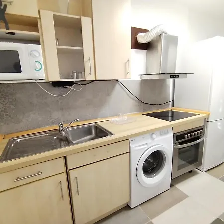 Lola Ruza Apartmán *