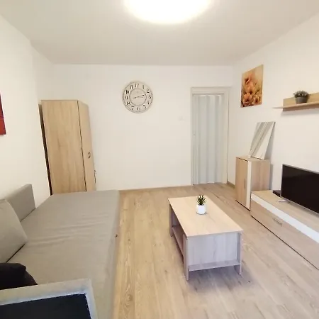 Lola Ruza Apartment