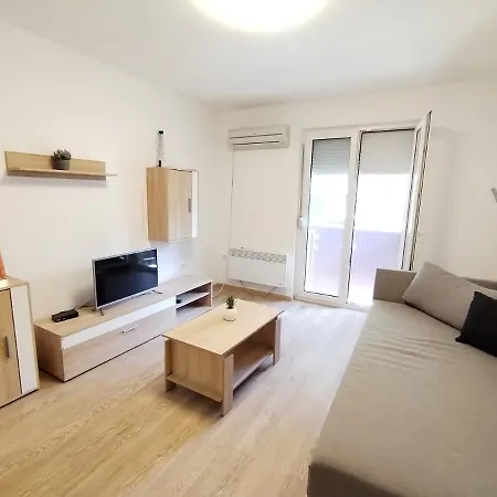 Apartment Lola Ruza Zrenjanin