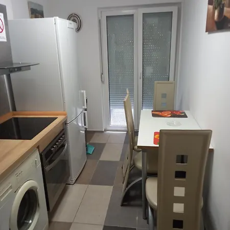 Apartmán Lola Ruza *